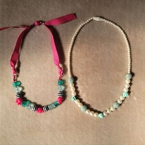 Gymboree Fuscia Floral Bead Necklace 47.6 cm with clasp